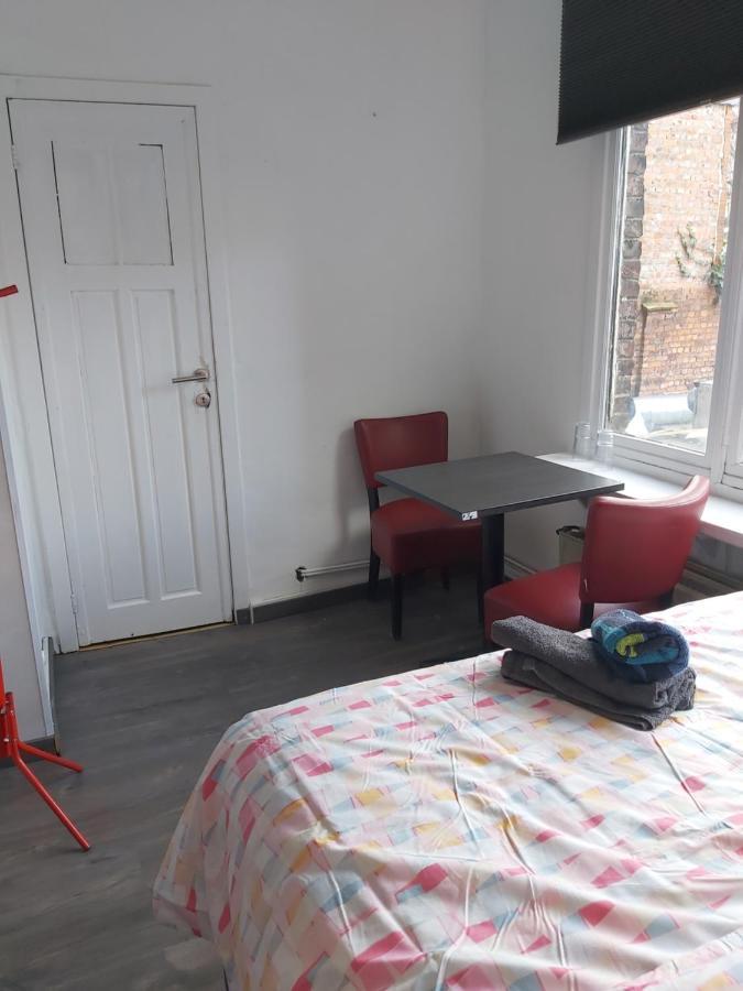 خنت Sint-Pieters Station Rooms المظهر الخارجي الصورة